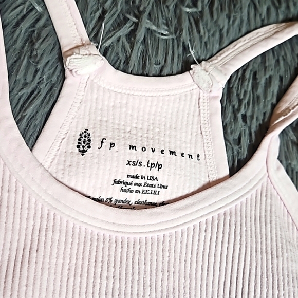 NWOT Free People Movement Happiness Runs Crop Pale Pink Sz XS/S - Picture 9 of 13